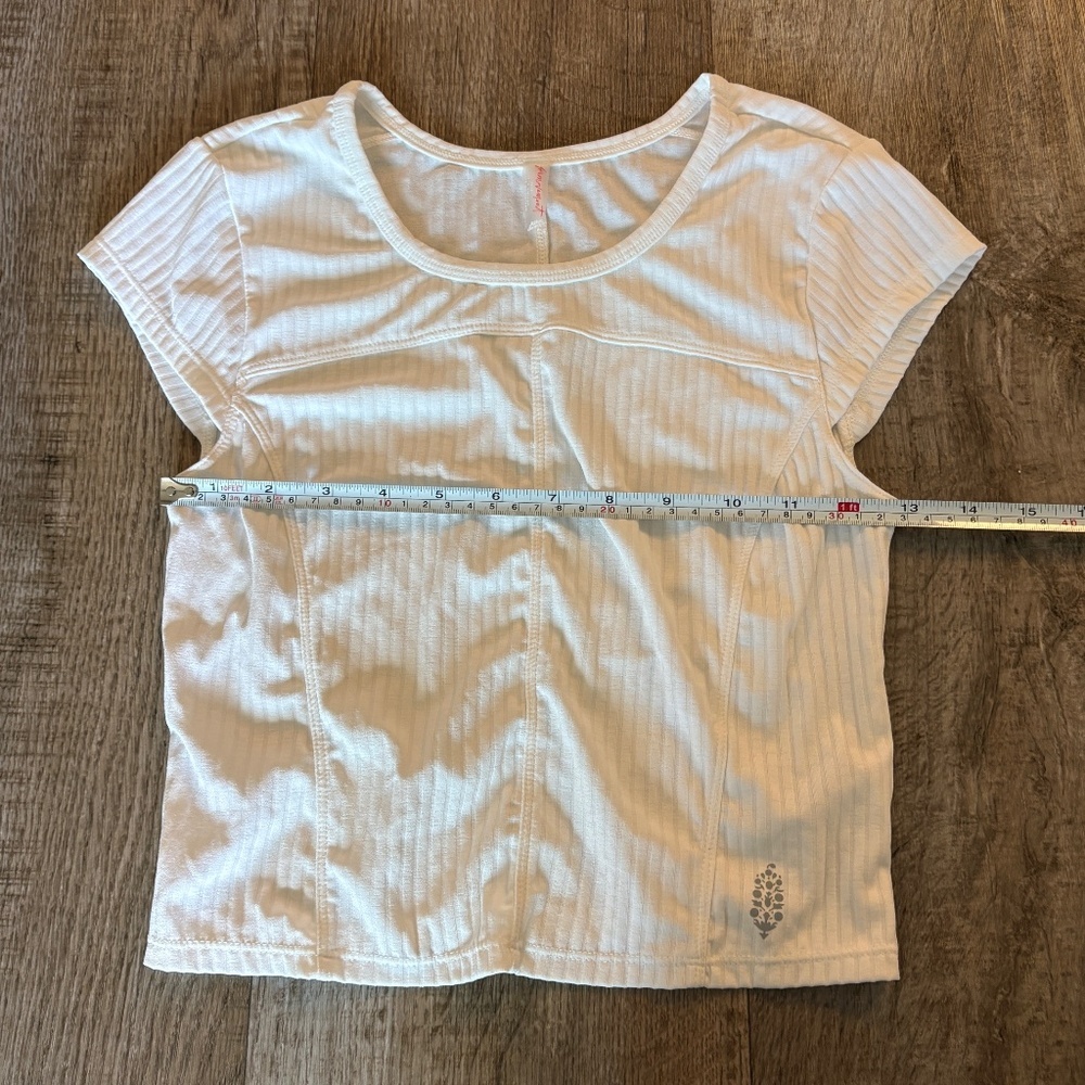 FP Movement x Revolve Women's Tempo Ribbed Baby Tee White XS - Picture 12 of 12
